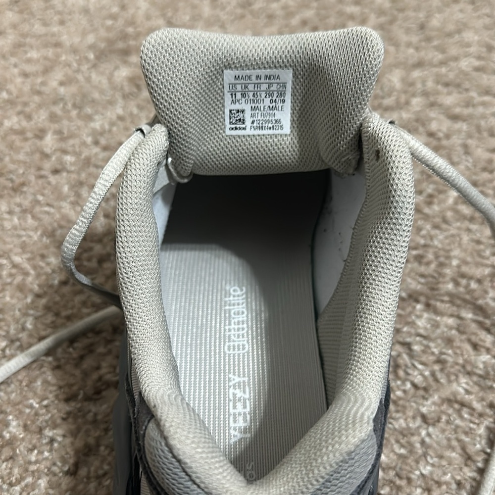 Adidas - Picture 9 of 10